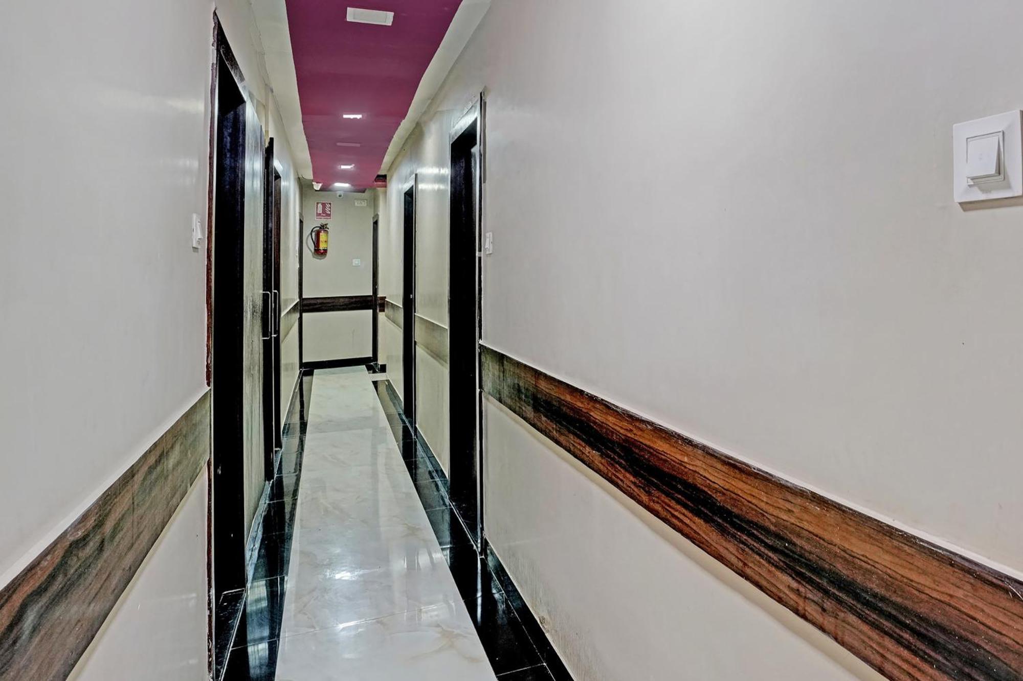 Oyo Hotel Blue Sapphire Residency Near Chhatrapati Shivaji International Airport Mumbai Eksteriør bilde
