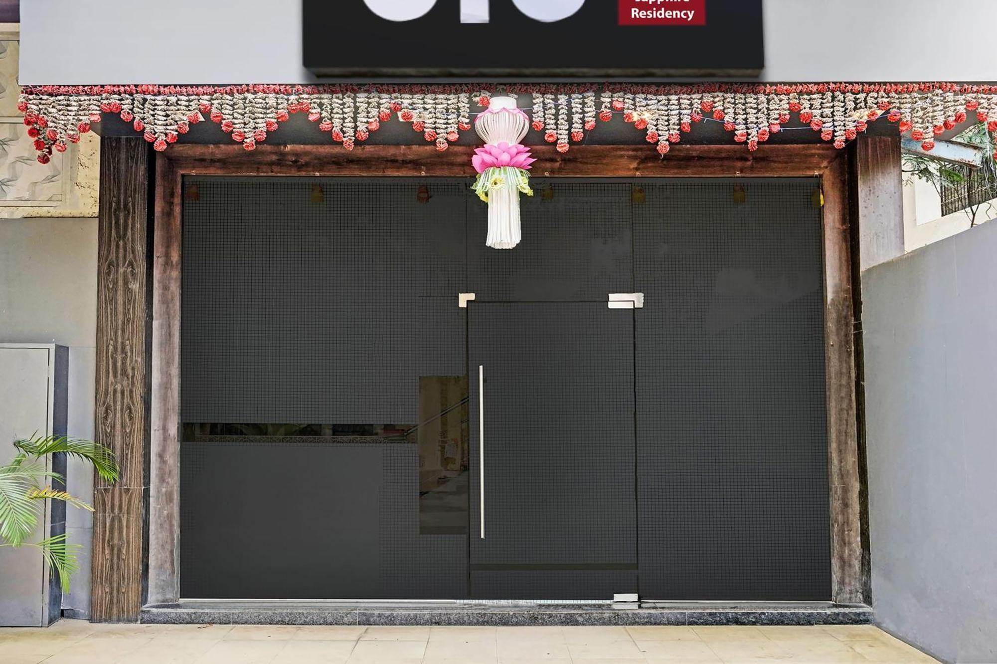 Oyo Hotel Blue Sapphire Residency Near Chhatrapati Shivaji International Airport Mumbai Eksteriør bilde