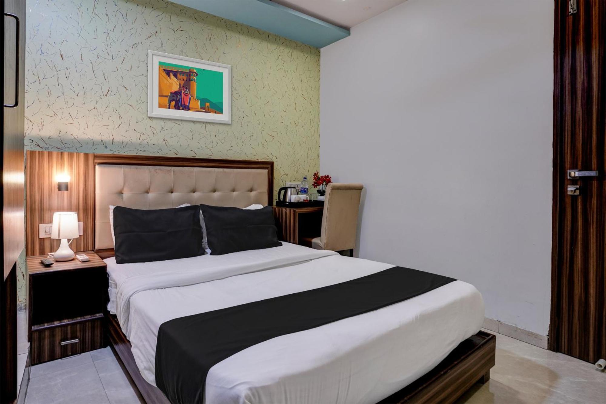 Oyo Hotel Blue Sapphire Residency Near Chhatrapati Shivaji International Airport Mumbai Eksteriør bilde