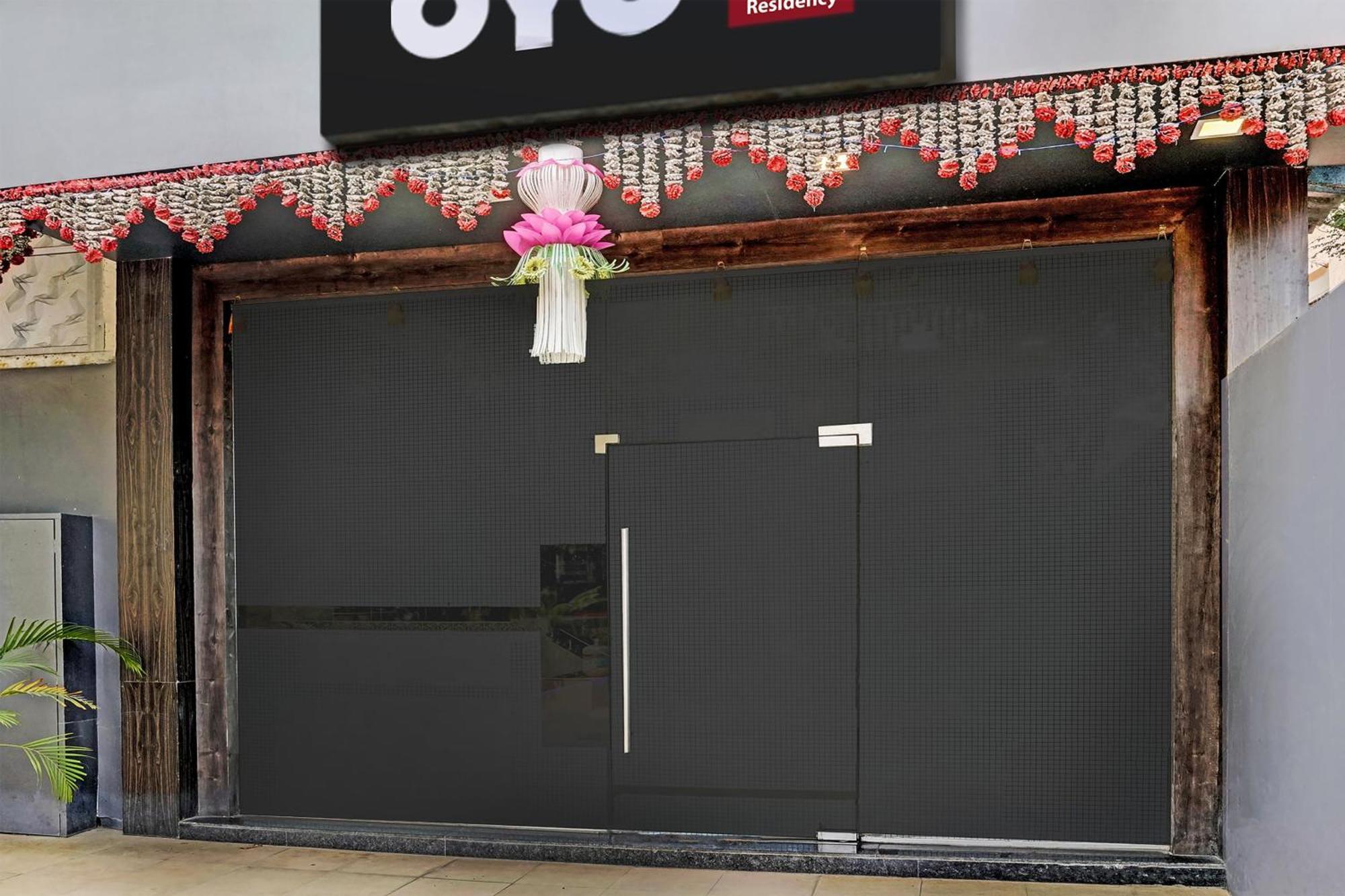 Oyo Hotel Blue Sapphire Residency Near Chhatrapati Shivaji International Airport Mumbai Eksteriør bilde